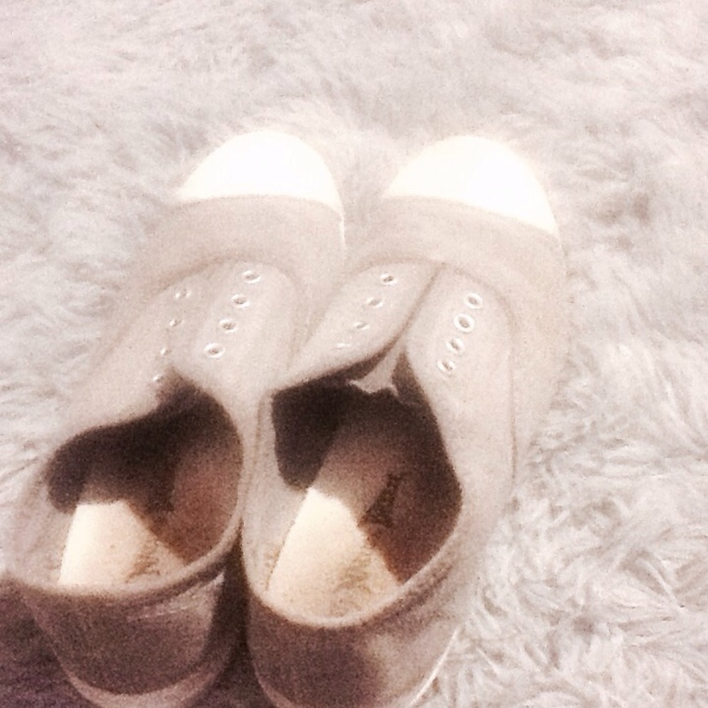 Shoes - Picture 2 of 2